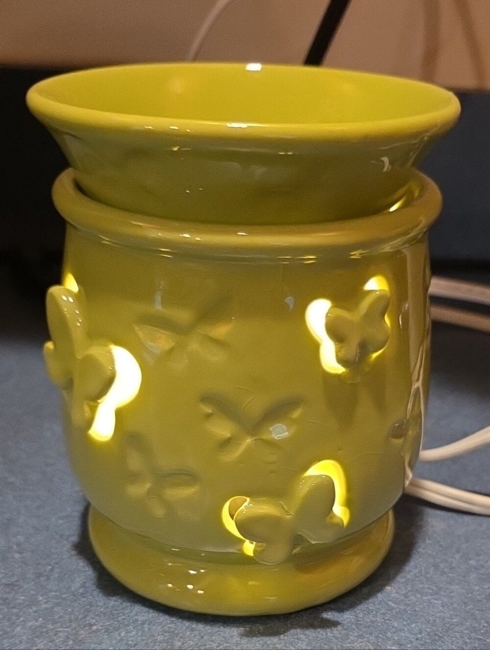 Jade Green Flutterby Ceramic Scentsy Wax Warmer - Good Condition